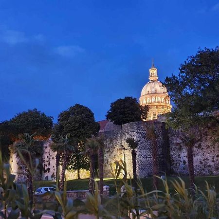 Maison Cosy Au Coeur De La Vieille Ville ブローニュ・シュル・メール エクステリア 写真