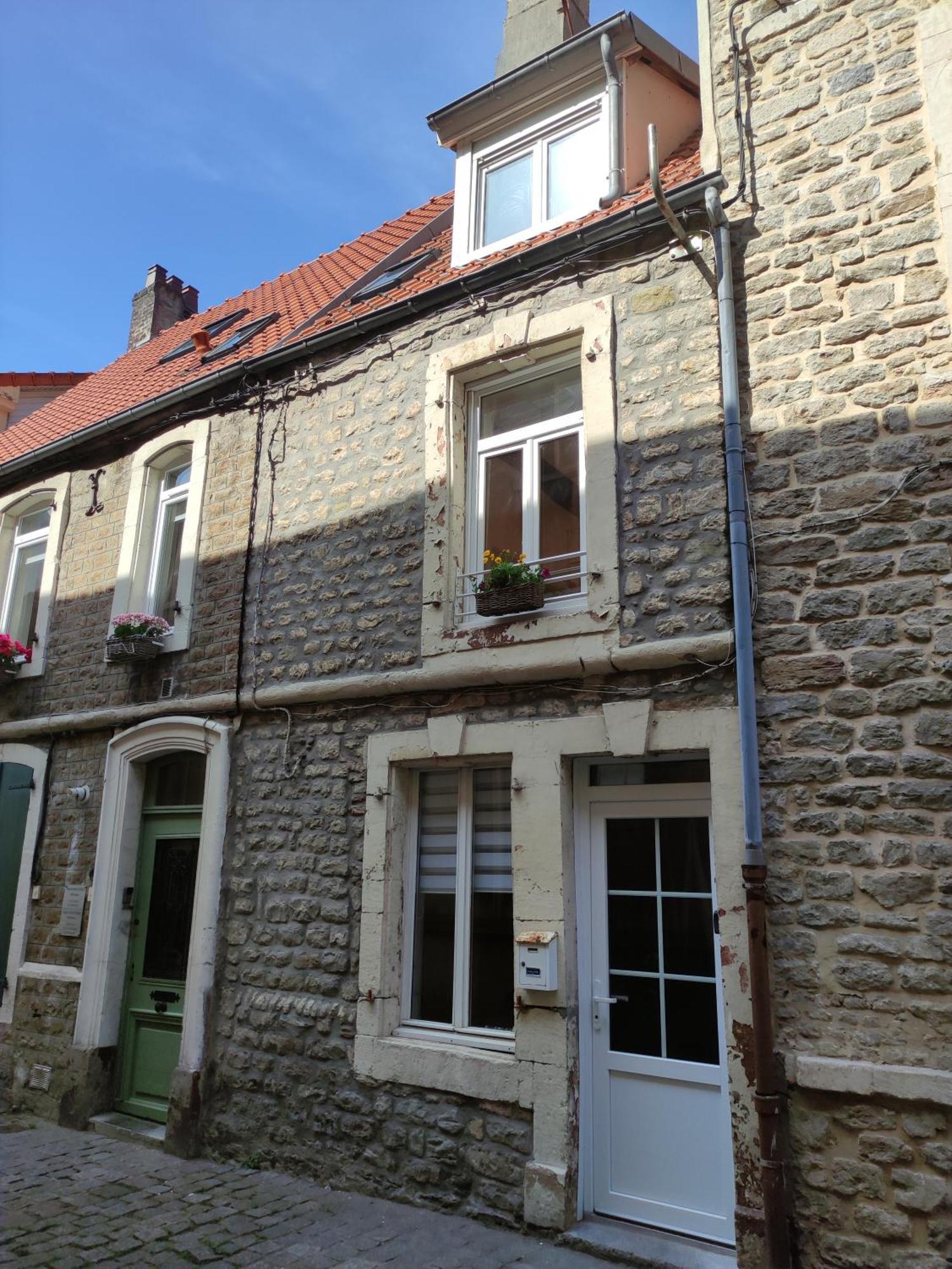 Maison Cosy Au Coeur De La Vieille Ville ブローニュ・シュル・メール エクステリア 写真